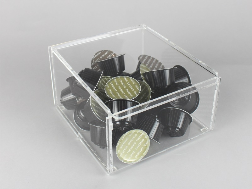 Box, Contenitori e Scatole in plexiglass trasparente con anta scorrevole  realizzati su misura spess. 4 mm